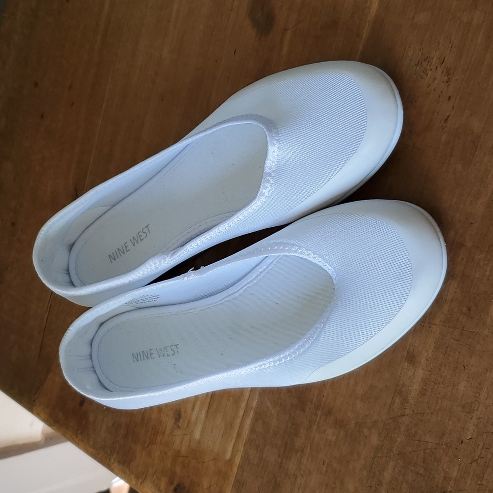 Nine West - Cool One - white slip on shoe, size 8